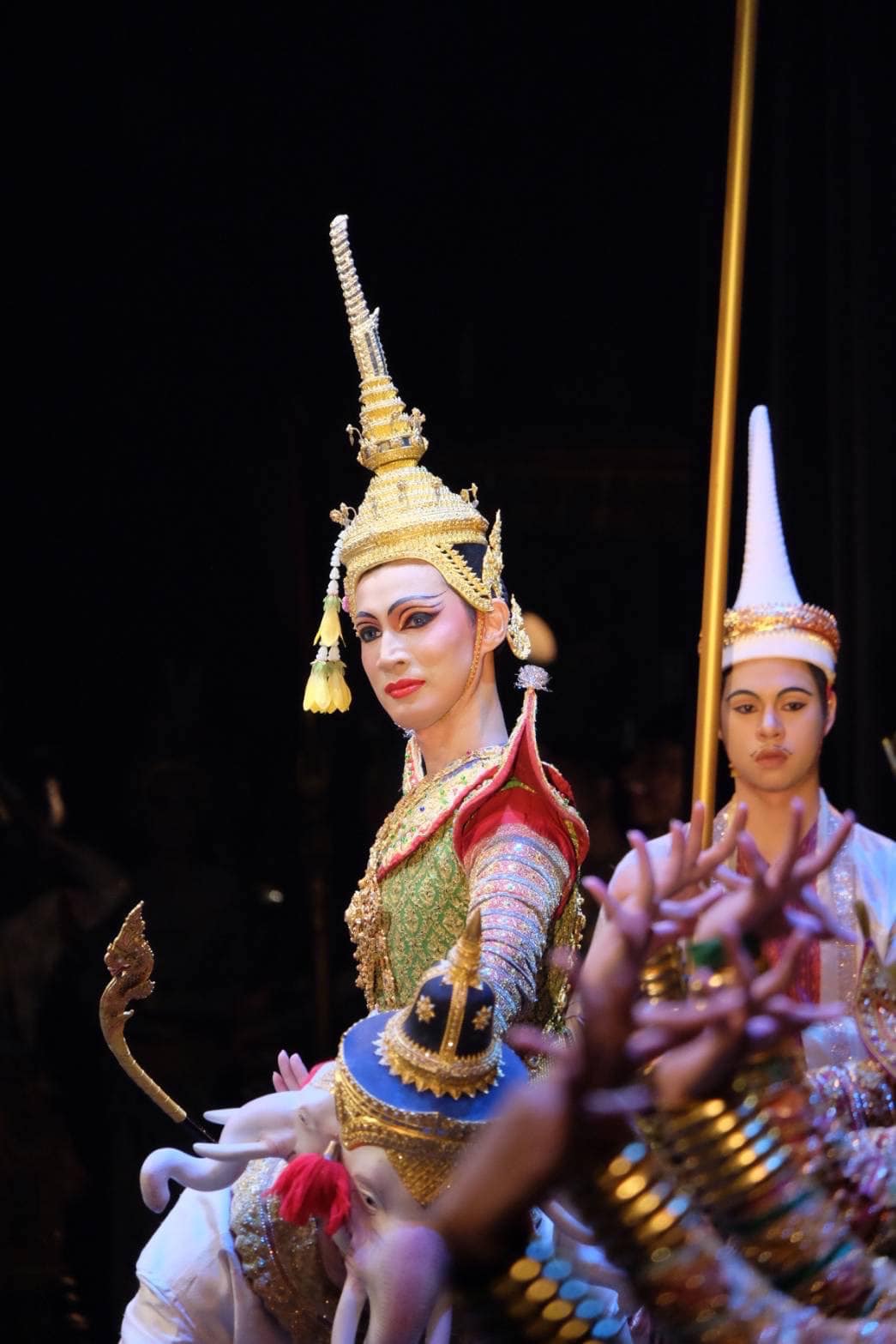 ขอเชิญชมขบวนแห่พระอินทร์ ทรงราชรถบุษบก